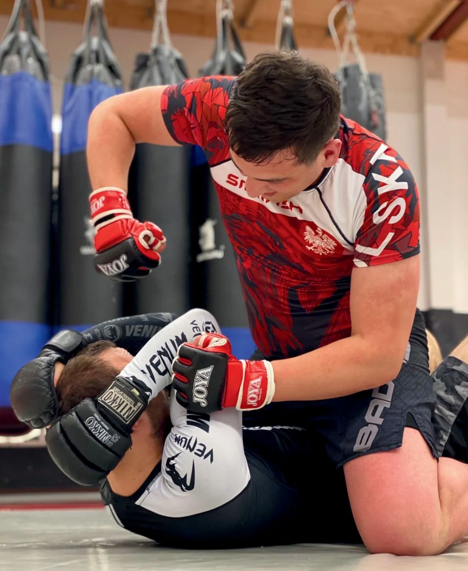 MMA-training bij AAC Hercules: grondwerk na een takedown